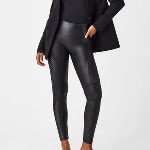 Medium Petite. Spanx Black Faux Leather Motto Leggings.